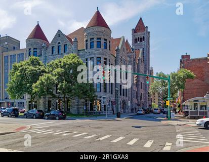 City Hall, on Washington Street in Downtown Syracuse, is built of Onondaga Limestone in Richardsonian Romanesque style. Stock Photo