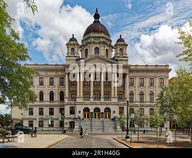 Fourth County Courthouse, aka Onondaga Supreme and County Courts House, is a Beaux Arts landmark on Columbus Circle in Downtown Syracuse. Stock Photo