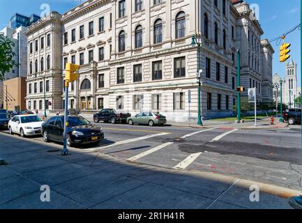 Fourth County Courthouse, aka Onondaga Supreme and County Courts House, is a Beaux Arts landmark on Columbus Circle in Downtown Syracuse. Stock Photo