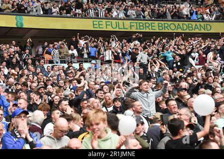 Wembley Stadium, London, UK. 13 May 2023 at 1530hrs. Notts County FC v Chesterfield FC - Vanarama National League Play Off Final.  Notts County fans.  Picture: Mark Dunn/Alamy, Stock Photo