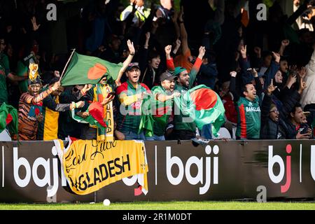 CHELMSFORD, UNITED KINGDOM. 14 May, 2023. The fans during ICC Men's Cricket World Cup Super League - 3rd ODI Ireland vs Bangladesh at The Cloud County Cricket Ground on Sunday, May 14, 2023 in CHELMSFORD ENGLAND.  Credit: Taka Wu/Alamy Live News Stock Photo