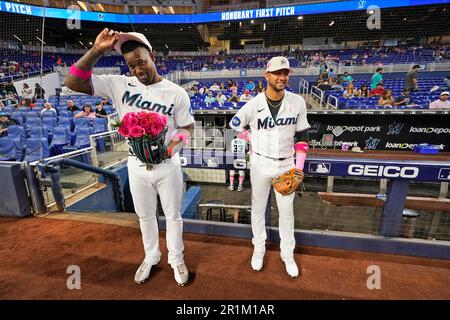 Yuli Gurriel, José Iglesias make Spring Training Marlins debuts