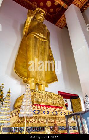 Big Buddha Statue, Wat Saket, Temple of the Golden Mountain, Wat Saket Ratcha Wora Maha Wihan, Bangkok, Thailand, Asia Stock Photo