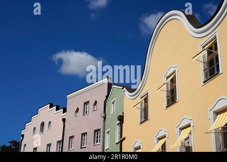 Germany, Bavaria, Upper Bavaria, Altötting district, Burghausen, old town, row of houses, gable end, colorful facades Stock Photo