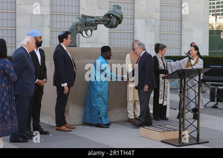 Ny, USA. 14th Apr, 2023. United Nations, New York, USA, April 14, 2023 - Secretary-General Antonio Guterres is joined by religious leaders to deliver a critical message about peace and a moment of silence, at a special time on the spiritual calendar and a time of conflict and suffering around the world today at the UN Headquarters in New York. Photo: Luiz Rampelotto/EuropaNewswire (Credit Image: © Luiz Rampelotto/ZUMA Press Wire) EDITORIAL USAGE ONLY! Not for Commercial USAGE! Stock Photo