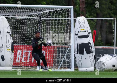 Milan, Italy. 15th May, 2023. Mike Maignan of AC Milan warms up during the AC Milan training session at Milanello Sports Center ahead of their UEFA Champions League semi-final second leg match against FC Internazionale at San Siro Stadium, Milan. (Photo by Fabrizio Carabelli/SOPA Images/Sipa USA) Credit: Sipa USA/Alamy Live News Stock Photo