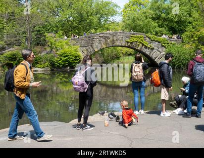 Gapstow Bridge in Central Park, NYC, USA, 2023 Stock Photo