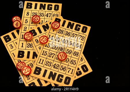 vintage bingo cards and markers Stock Photo