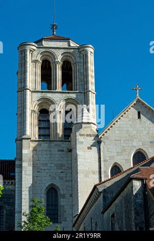 Vezelay . La Tour Saint Antoine of Basilica St Mary Magdalene . Unesco World heritage. Via Lemovicensis . Yonne . Bourgogne Franche Comte. France Stock Photo