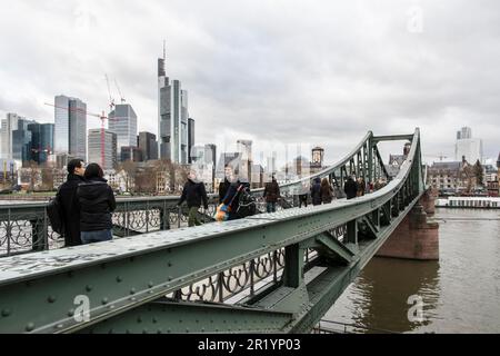 FRANKFURT, GERMANY, NOVEMBER 24: Tourists on the Eisener Steg bridge in Frankfurt, Germany on November 24, 2013. Frankfurt is the largest financial Stock Photo