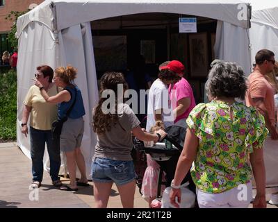 Lenexa, Kansas - May 13, 2023: Lenexa Art Fair annual event in Johnson County KS Stock Photo