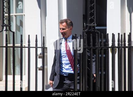 London, England, UK. 16th May, 2023. The Chancellor of the Exchequer JEREMY HUNT is seen leaving 11 Downing Street. (Credit Image: © Tayfun Salci/ZUMA Press Wire) EDITORIAL USAGE ONLY! Not for Commercial USAGE! Stock Photo