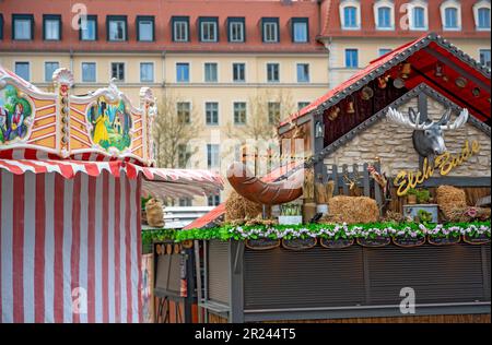 fast-food kiosk at the spring market on the square New market (Neumarkt) in front of the Frauenkirche (Church of our Lady) in Dresden, Germany Stock Photo