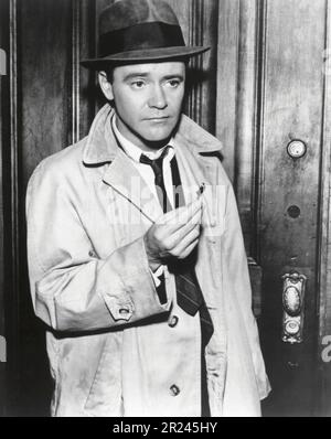 JACK LEMMON in THE APARTMENT (1960), directed by BILLY WILDER. Credit: UNITED ARTISTS / Album Stock Photo