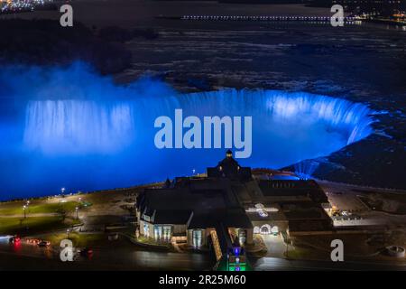 Tourist centre on Table Rock overlooking Niagara Falls Stock Photo
