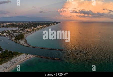 High angle view of crowded Nokomis beach in Sarasota County, USA. Many people enjoing vacations time swimming in ocean water and relaxing on warm Stock Photo