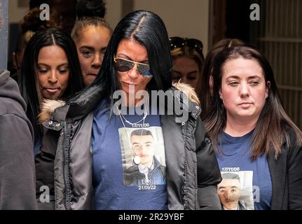 Charlie Mclean mother of Khayri Mclean outside Leeds Crown Court ahead of the sentencing of two teenagers for the murder of Khayri Mclean. Picture date: Thursday May 18, 2023. Stock Photo