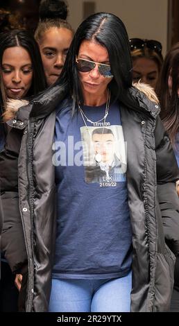 Charlie Mclean mother of Khayri Mclean outside Leeds Crown Court ahead of the sentencing of two teenagers for the murder of Khayri Mclean. Picture date: Thursday May 18, 2023. Stock Photo