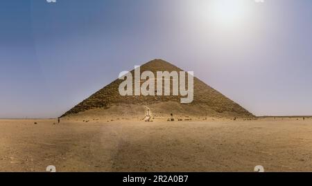 The red pyramid in the necropolis of Dahschur, Egypt Stock Photo