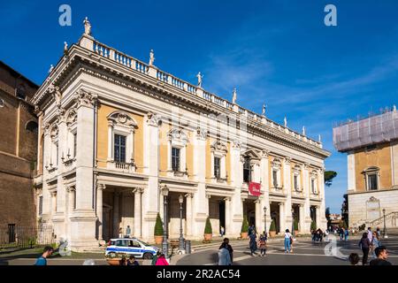 Rom, Italien, März 2023 Auf dem Capitolshügel mit den Capitolinischen Museen ein touristischer Hot Spot Stock Photo