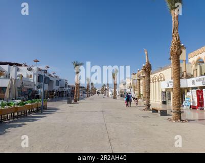 The centre of Naama Bay in Sharm el Sheikh, Sinai, Egypt Stock Photo