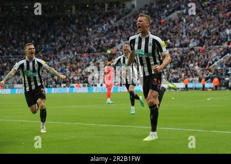 Newcastle United's Dan Burn celebrates after scoring their second goal uring the Premier League match between Newcastle United and Brighton and Hove Albion at St. James's Park, Newcastle on Thursday 18th May 2023. (Photo: Mark Fletcher | MI News) Credit: MI News & Sport /Alamy Live News Stock Photo