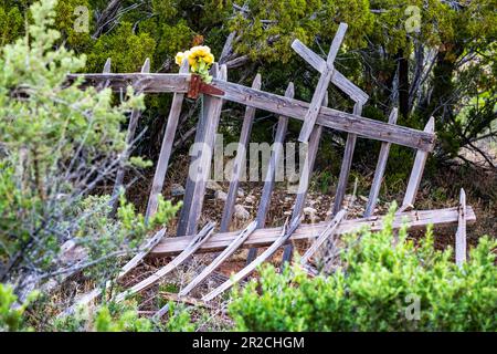 Rustic Graves Rustic wooden grave fence falling down, San Francisco de Asís Catholic ...