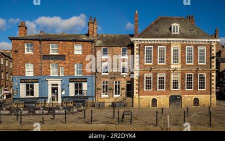 Riverside guest house and pubs situated along King's Staith in York. UK. Stock Photo
