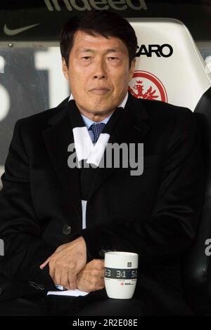 ARCHIVE PHOTO: Bum Kun Cha turns 70 on May 22, 2023, Bum-Kun CHA (former soccer professional) is a guest in the stadium and sits on the bench before the game, half figure, half figure, portrait format, football 1st Bundesliga, 11 Matchday, Eintracht Frankfurt (F) - FC Schalke 04 (GE) 3: 0, on November 11th, 2018 in Frankfurt/ Germany. Â Stock Photo