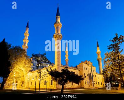 Istanbul Turkey. Süleymaniye Mosque at sunset Stock Photo