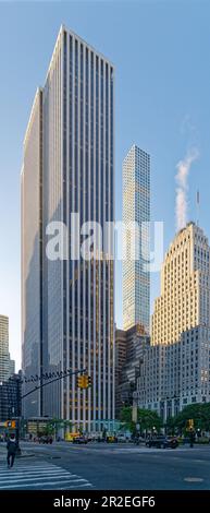 The General Motors Building is a 50-story International Style skyscraper of white marble and bronze-tinted glass on Fifth Avenue at Grand Army Plaza. Stock Photo