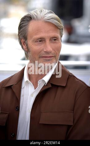 Cannes, France. 19th May, 2023. CANNES, FRANCE - MAY 19: Mads Mikkelsen attends the 'Indiana Jones And The Dial Of Destiny' photocall at the 76th annual Cannes film festival at Palais des Festivals on May 19, 2023 in Cannes, France. Credit: dpa/Alamy Live News Stock Photo