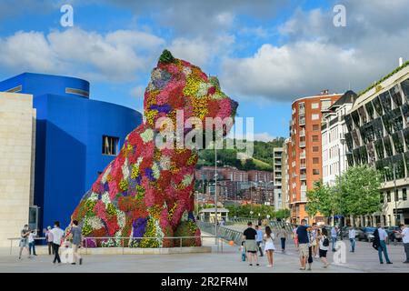 Puppy flower sculpture, by Jeff Koons, Guggenheim Museum, Bilbao, Basque Country, Spain Stock Photo