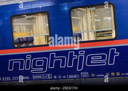 Night train to Venice, sleeping car, Nightjet (NJ) 237 of OeBB at the platform, main station in Stuttgart, Baden-Wuerttemberg, Germany Stock Photo