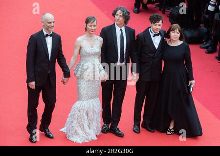 Cannes, France. 19th May, 2023. Ewa Puszczynska, Christian Friedel, Jonathan Glazer, Sandra Huller, Producer James Wilson attending The Zone Of Interest Premiere as part of the 76th Cannes Film Festival in Cannes, France on May 19, 2023. Photo by Aurore Marechal/ABACAPRESS.COM Credit: Abaca Press/Alamy Live News Stock Photo