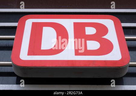 sign-with-logo-db-deutsche-