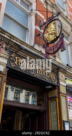 The City of London Punch Tavern Entrance Stock Photo