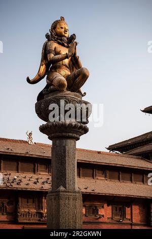 Statue in front of Taleju Temple (Patan Museum), Durbar Square, Patan, Lalitpur, Nepal, Himalayas, Asia Stock Photo