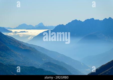 Autumn mood over the Virgen Valley with the Julian Alps and Keilspitzen in the background, from the Bonn-Matreier Hut, Virgen Valley, Hohe Tauern, Hoh Stock Photo