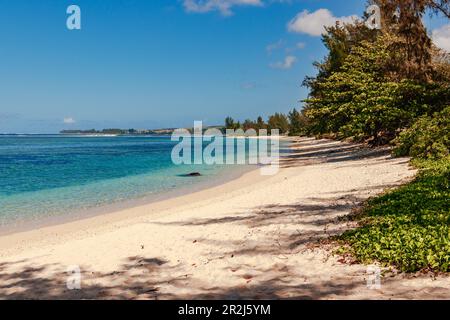 Beautiful and deserted sandy beach of St. Felix in the south of Mauritius, Indian Ocean Stock Photo