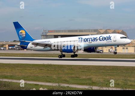 thomas-cook-airlines-boeing-