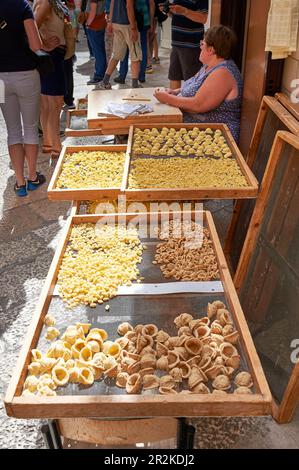 Salumeria with fresh pasta / pasta in the old town of Bari, Italy, Europe Stock Photo