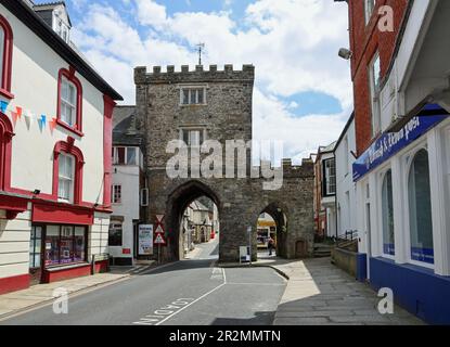 The Southgate Arch Launceston seen from Southgate Street. The remaining gateway from when Launceston was a walled town. Also known as the Dark House i Stock Photo