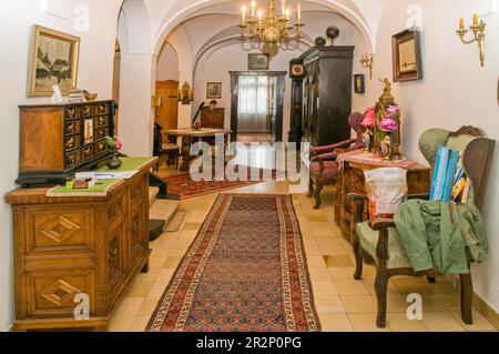 Corridor, hallway, old house, from 1920s, historic, old age, interior