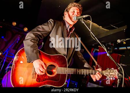 Mezzago Italy. 12 February 2011. The American singer songwriter STEVE WYNN performs live on stage at Bloom Live Club joined by members of the Italian rock band Afterhours. Stock Photo