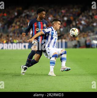 Sabadell, Barcelona, Spain. 20th May, 2023. Barcelona Spain 20.05.2023 Alejandro Balde (FC Barcelona) and Ander Barrenetxea (Real Sociedad) battle for the ball during the La Liga Santander between FC Barcelona and Real Sociedad at Camp Nou on 20 May 2023 in Barcelona. (Credit Image: © Xavi Urgeles/ZUMA Press Wire) EDITORIAL USAGE ONLY! Not for Commercial USAGE! Stock Photo