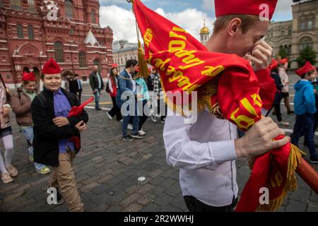 Moscow, Russia. 21st of May, 2023. School pupils attend a pioneer induction ceremony in Red Square in central Moscow, Russia. Credit: Nikolay Vinokurov/Alamy Live News Stock Photo