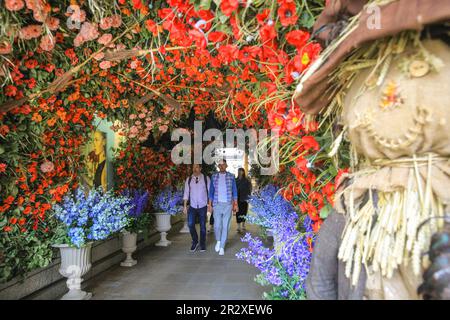 London, UK, 21st May 2023. The floral tunnel at the entrance to Duke of York Square always attracts attention. Chelsea in Bloom is Chelsea's free annual floral art show, flower festival and display competition, running in parallel to Chelsea Flower Show nearby. Credit: Imageplotter/Alamy Live News Stock Photo