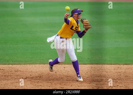 Baton Rouge, LA, USA. 21st May, 2023. LSU's Taylor Pleasants (17) makes a throw to first base during NCAA Regional Softball action between the University of Louisiana at Lafayette Ragin' Cajuns and the LSU Tigers at Tiger Park in Baton Rouge, LA. Jonathan Mailhes/CSM/Alamy Live News Stock Photo