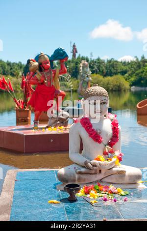 Hanuman, Indian Ocean, Monkey God, Buddha, Vishnu, Saint Hindu Lake Ganga Talao, Grand Bassin, Mauritius Stock Photo